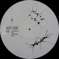 Premiere: RIOT CODE - Drumadóireacht