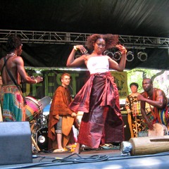 Bolokelen (live West African drumming performance)