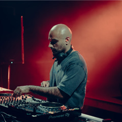 Manni Dee - 03 May 2025