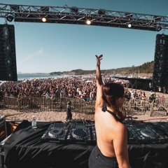 FESTIVAL SUN AT THE BEACH