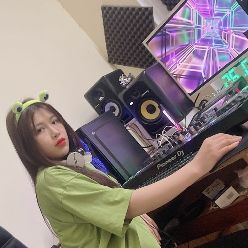 [ Man ] ONTHEFLOOR 2023 - Cavalli X XicarloB