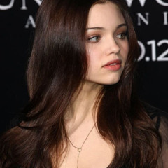 gëmz ~ she’s a succübus {jannah & symelz}