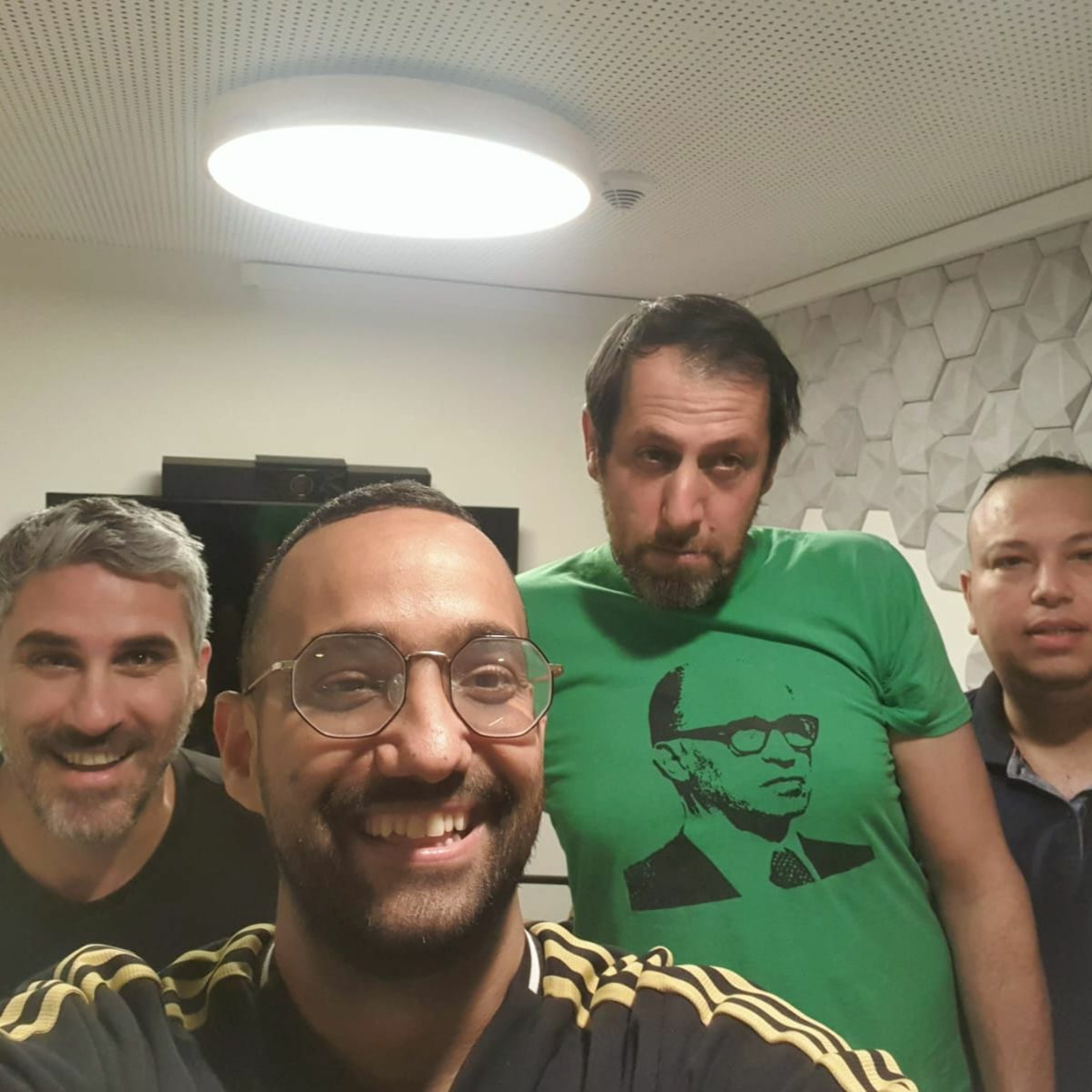 מגזין פרק #10 - מלחמה על החיים ציון 3 – הפודקאסט מגזין פרק #10 - מלחמה על החיים