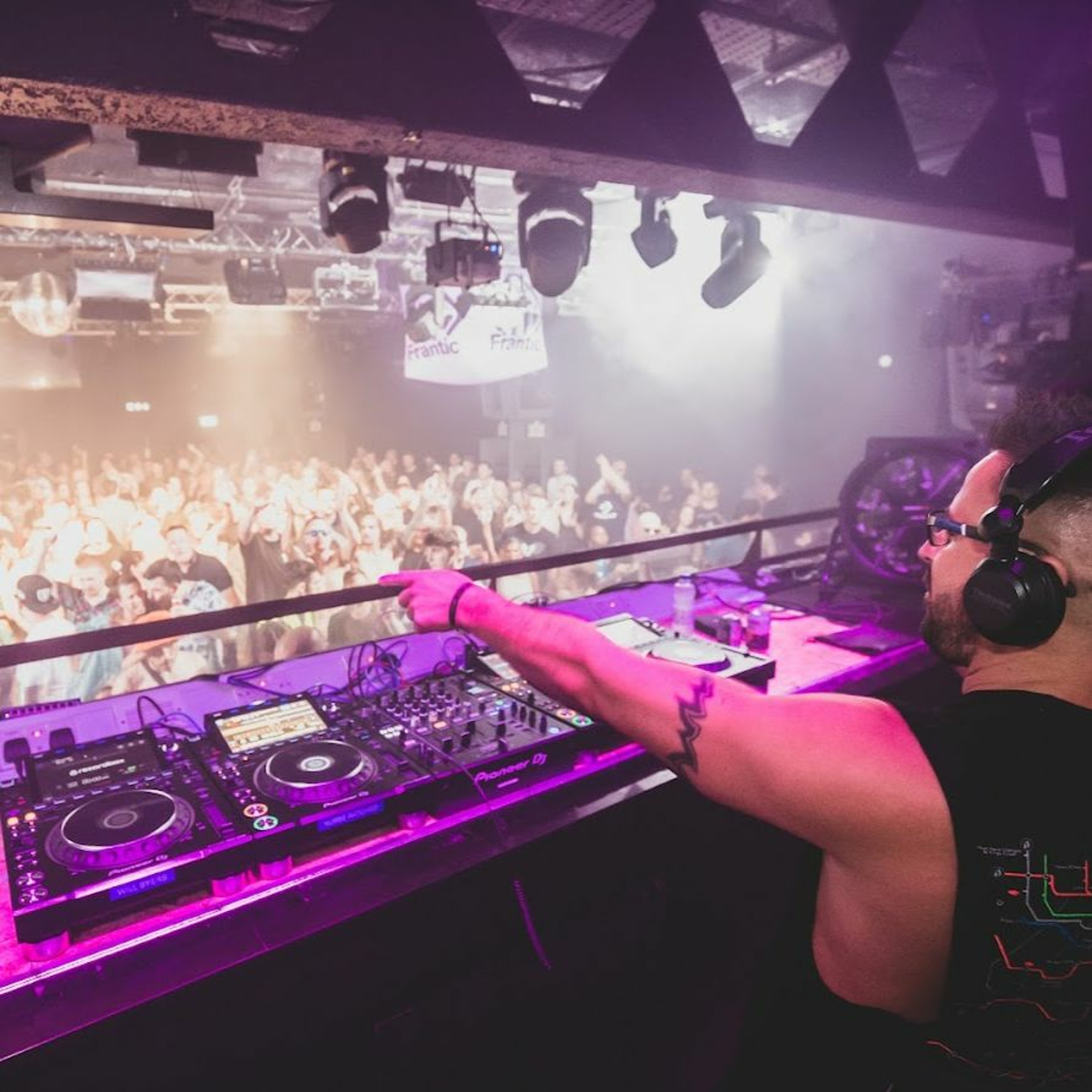 Wayne Smart Live Closing Set Frantic Bday Main Room Ministry Of Sound 2023 episode artwork