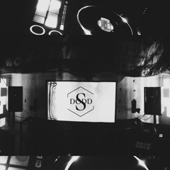 Techno Trapped out Aquamarine Quarantine Machine Mix