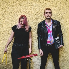 Duo Frizzante - Perfect Stranger