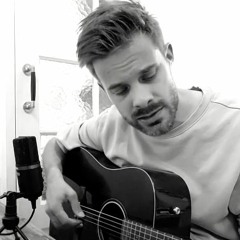 Feel | Robbie Williams Acoustic Cover | Roy Petrie