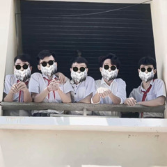 Anh em nghe nhạc vui vẻ