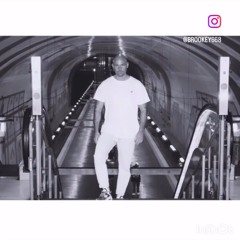 Brookey Wolf in der Street