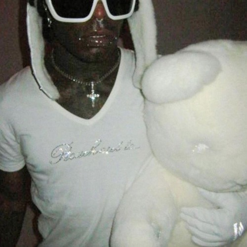 White Tee [prod. Ora]