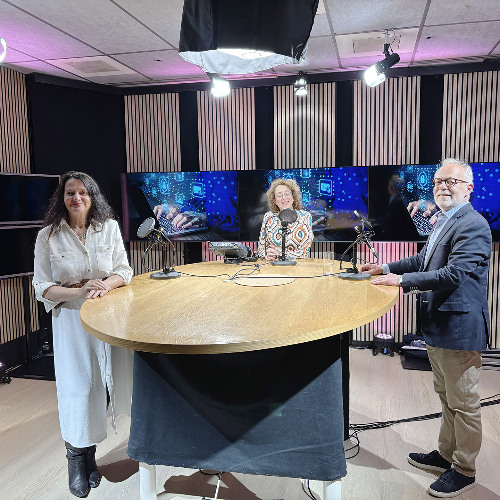Grip op Informatie: De Adviescommissie Archieven
