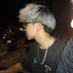 chưa thể quen :(