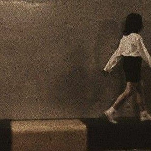 لا تبتعد ارجوك