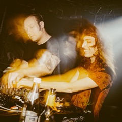 shared decks (b2b sets)
