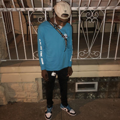 Pesos (feat. Yvng Svsh)