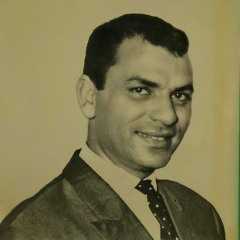 ما لي فُتِنْتُ بلحْظِكِ الْفَتَّاكِ .. وسَلَوْتُ كُلَّ مَلِيحَةٍ إِلاَّكِ !