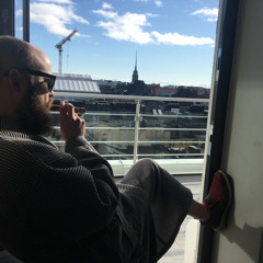 Kommentteja Lukijan teksteihin MV-lehdessä (42DW)