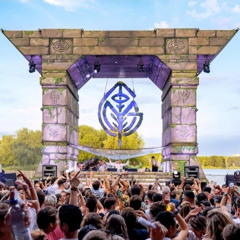 SUPERSTRINGS - Mystic Garden Festival 2025