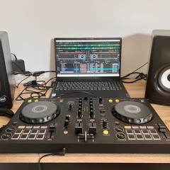 Techno01 (2025)