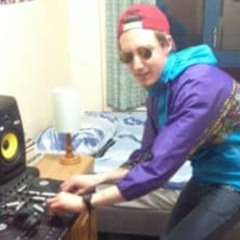 Dan Kirwan live from his Bedroom