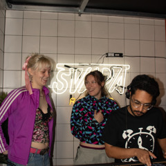 Svara Radio with Pacemaker and Clara - Sounds of the Hardcore Babes