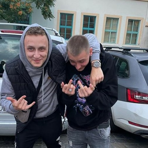 Rusina ft.Vkie - Sam