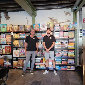 Guus en Jos Piepenbrock - Het Spellencafé Het Vrolijke Bordje in Groesbeek