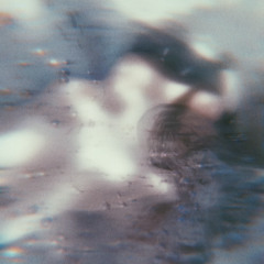 ⋆✴︎˚｡⋆𝓹𝓻𝓮𝓶𝓲𝓮𝓻𝓮⋆｡˚✴︎⋆  Maude Vôs - Blue Phosphenes