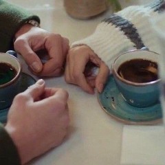 كتب المُحبُّ إلى الحَبيبِ رِسالة