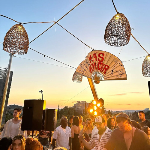 Nothing Breaks Like A Heart - Wilsxn