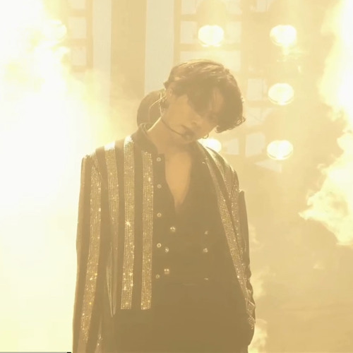 BTS Intro ON   Map of the Soul On:E