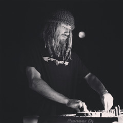 LIVE @ WUB WEDNESDAY