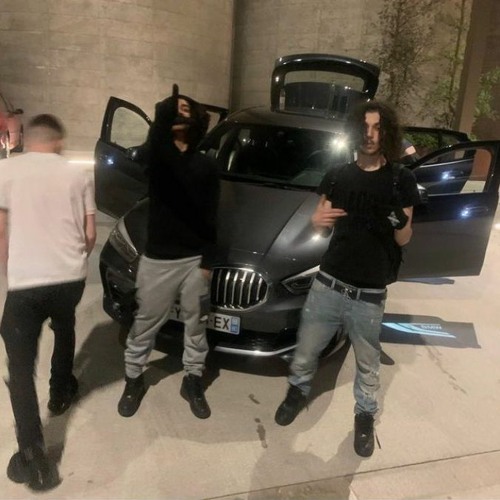 Yuri online- Step aside (ouxma) [2020]