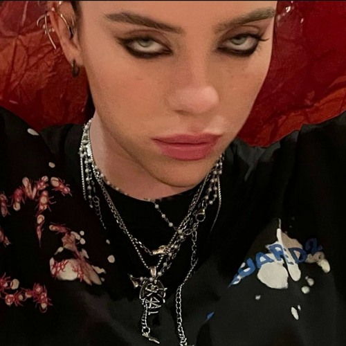 Stream Em Listen To Billie Eilish Unreleased Playlist Online For Free