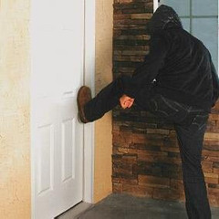 KICK IN THE DOOR (FEAT. CHAMP)