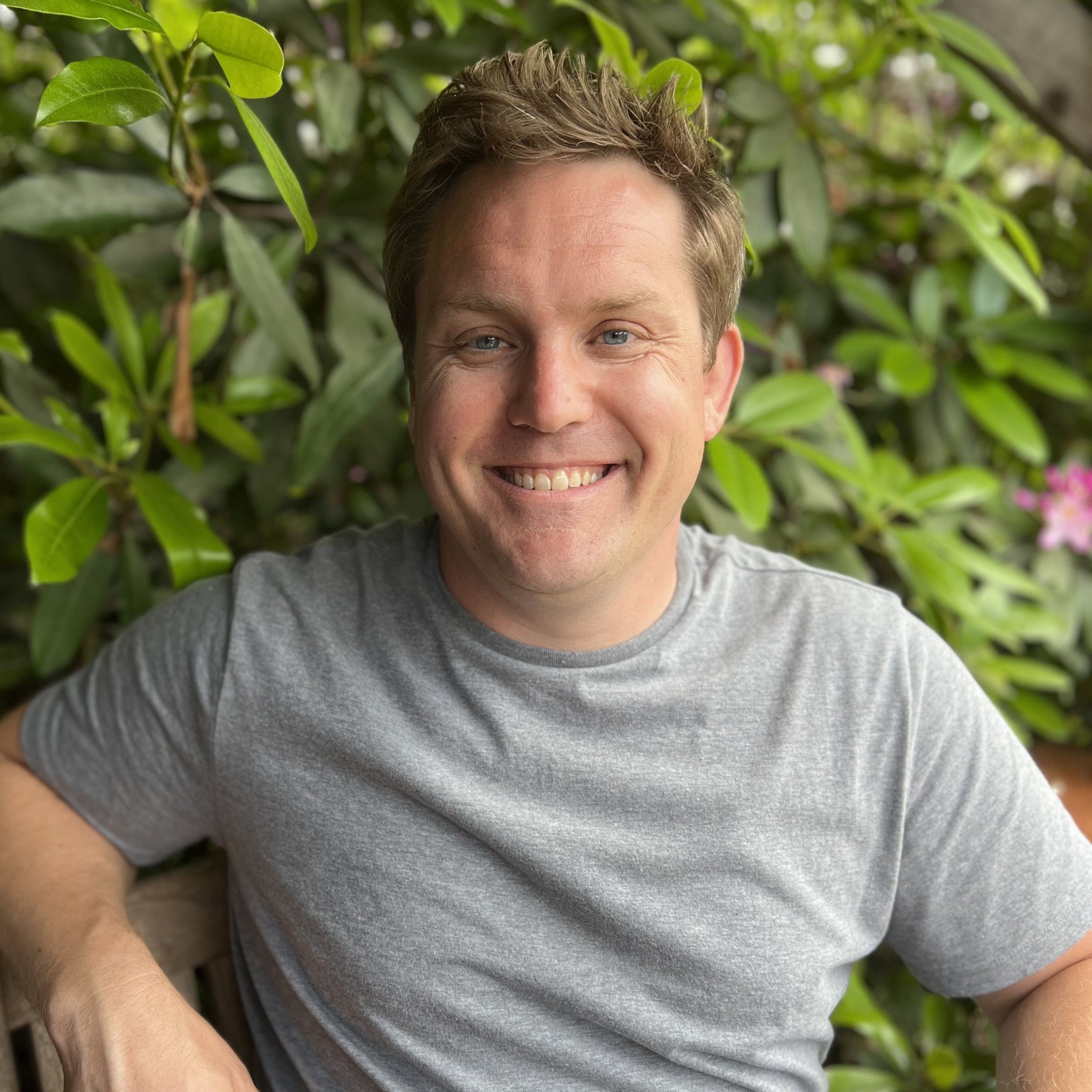 How to Stay Creatively Alive While Writing for Corporations (and More) with Dustin Grinnell episode artwork