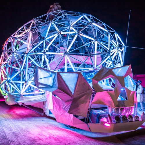 Burning Man 2016 (Live, Dr. Brainlove Art Car, Black Rock City)