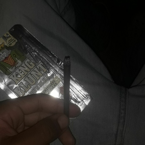"blunt king"💨  w/@coutinho [First song]