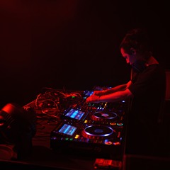 DJ SET