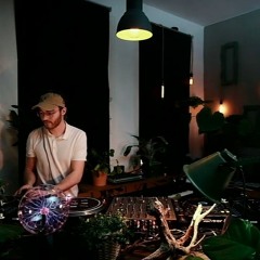 strg // kfpnyx "adapted behaviour" erfurt / 040420