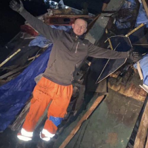 mc C mc jamo~set you free