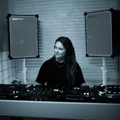 sweatFM #24 (Guest: Ferial)