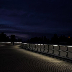 يومها بين ايديني و الغلا عادي