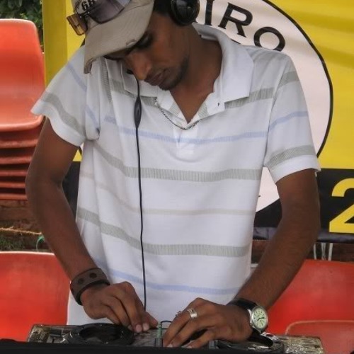 Stream Dj Rosh House Mixxx.Fun by Dj Rosh | Listen online for free on ...