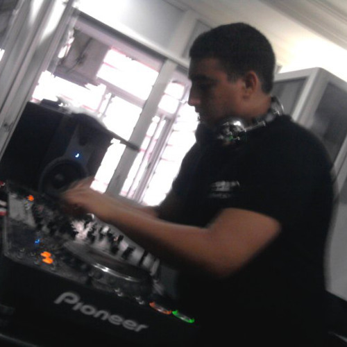 Soul Central- Strings of Life Stronger on my Own (Reeda B Remix)