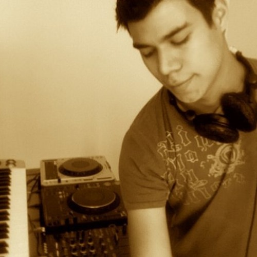 Call me (David Montengero Remix) - Dnox & Beckers