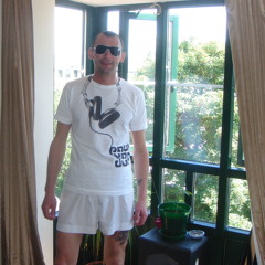 Dj Shah vs Luigi Lusini-God dont wake us Up (KosmodRomich Mushup)