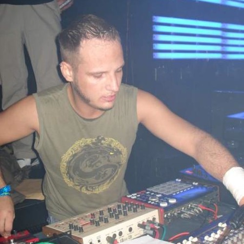 Faeb - Skyway to Hell livePA@Suburbsoundz Brugge 24-4-10