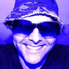 Darren R G
