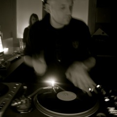 Taunusclub mix @ shouted fm-Beatboutique  by eduard piloTek   12-2010